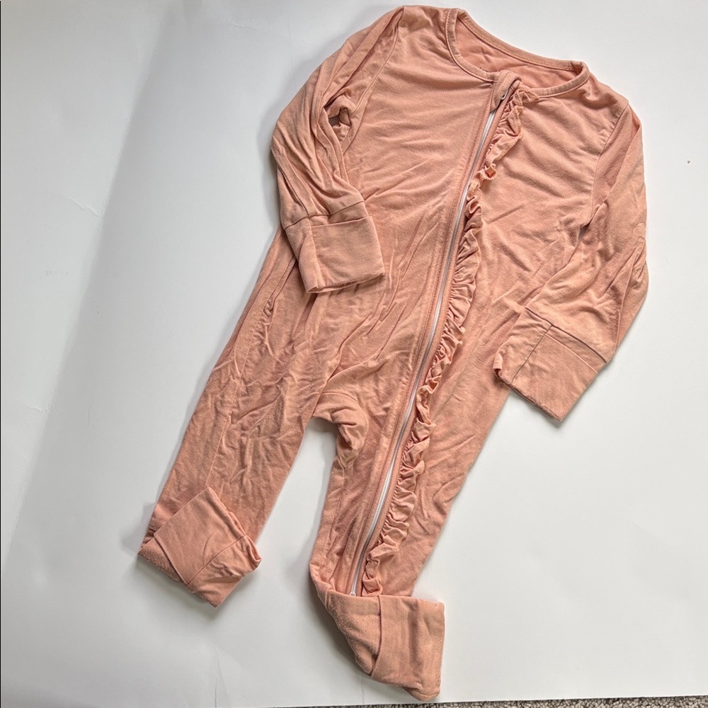 Bamboo Ruffle Convertible Sleeper Pink Yellow LOT-2 Size 6 months (66 cm) - Picture 4 of 8